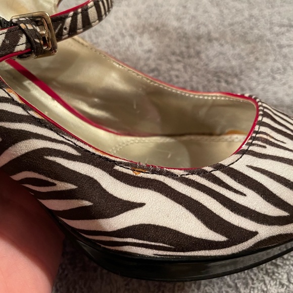 Heels - Picture 6 of 14